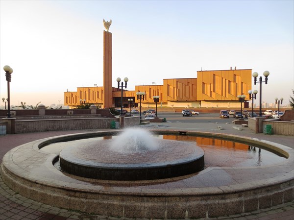 Национальный культурный центр (НКЦ) «Казань» (Казань) 1988