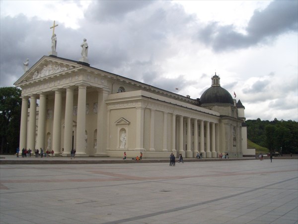 Кафедральный собор Св. Станислава и Св. Владислава