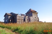 Бывший храм в бывшем селе Унежма