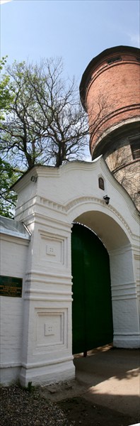 Монастырь основан в 1358 преподобным Сергием Радонежским