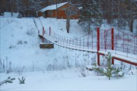 Подвесной мостик через Нерехту. Закрыт на замок )