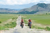 Дорога по левому краю Баргузинской долины