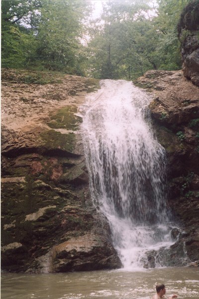 Водопад Шум, р. Руфабго, пос. Каменномостский