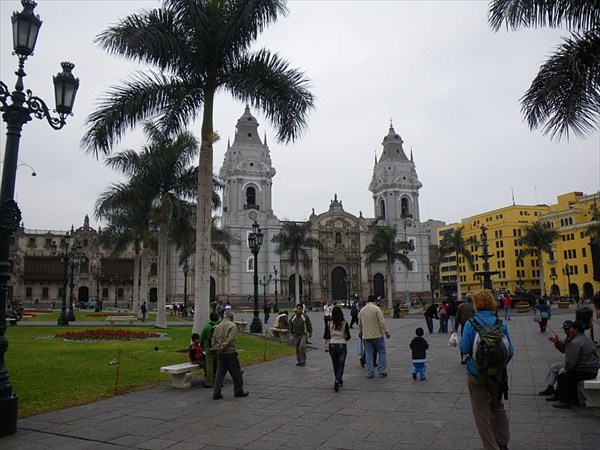 Лима. Главная площадь Plaza de Armas