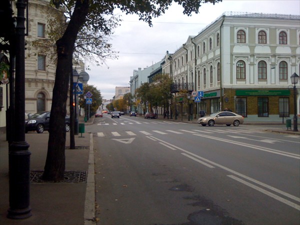 Одна из главных улиц Казани, ведет в Кремль