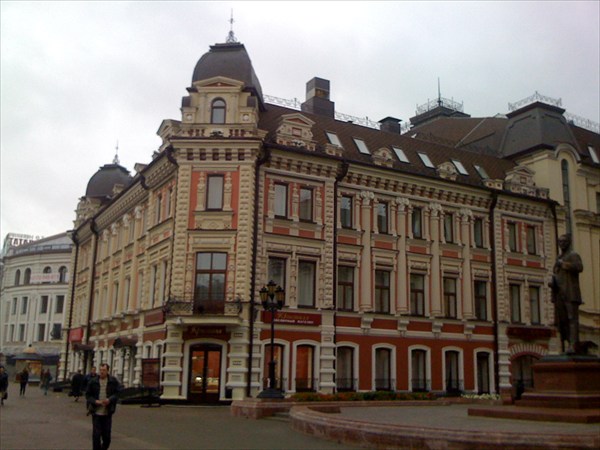 Гостиница "Шаляпин Палас Ультра Премиум Люкс Супер Пупер Отель"