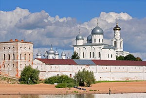 300px-Novgorod_-_View_on_Yuriev_Monastery_from_Volkhov_02