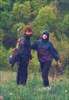 на фото: Костик и Аня возвращаются в лагерь