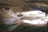 Вход в пещеру Ломоносовская