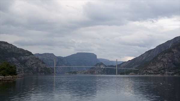 Мост через Lyse фьорд