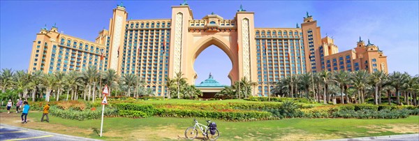 Безумно дорогой отель на верхушке пальмы Джумейра