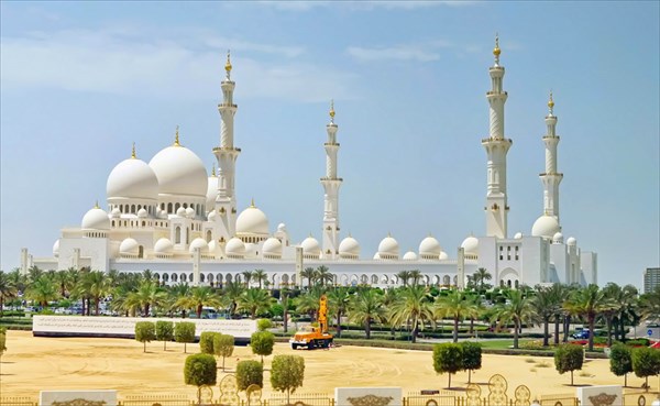 Потрясающая мечеть Заида