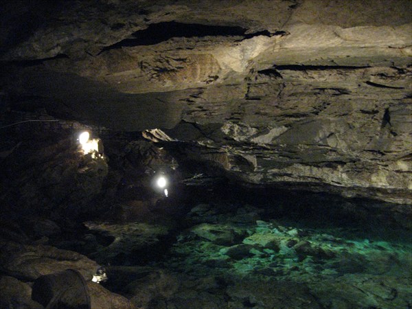Кунгурская пещера. Подземное озеро