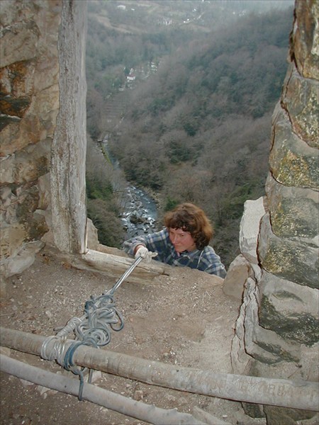 провод, повешенный в 70-х