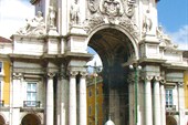 Фото 29. Лиссабон. Триумфальная арка на площади Коммерции