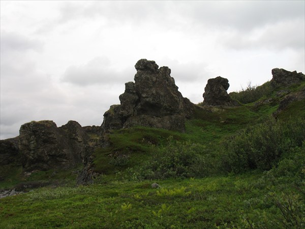 Скалы на Среднем