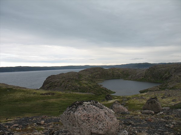 Озеро и море (Териберская губа)