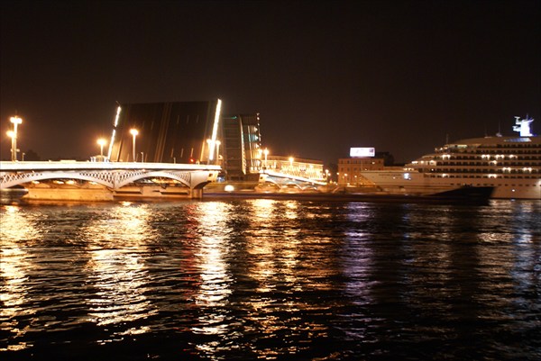 С.-Петербург. Ночь перед гонкой.