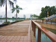 Бангкок. Парк Benjakiti Park