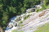 Вид на реку Гега ниже водопада
