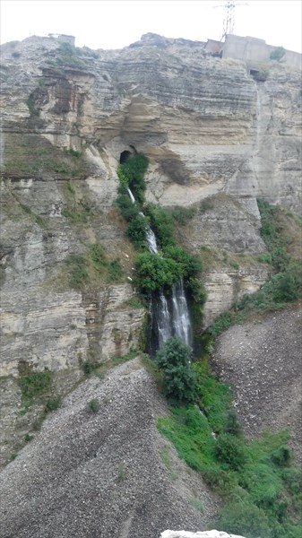 Водопадик на Чиркейской ГЭС