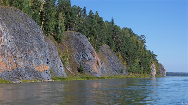 Скалы перед притоком Рудаковка