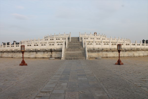 Круглый алтарь