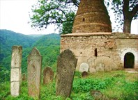 Древние строения-Крепость-село Кала-Корейш