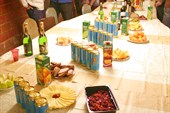 красиво сервированный стол...