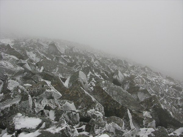 Перевал В.Арсеньева был покрыт снегом