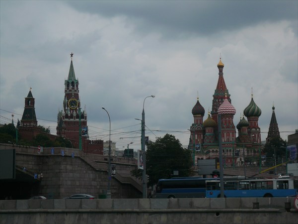 Вид на Кремль и Храм Василия Блаженного