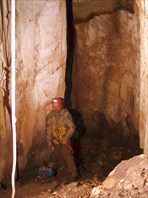 Нижняя часть пещеры-пещера Под Каштаном