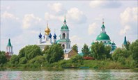 Спасо-Яковлевский Димитриев монастырь. вид с озера Неро