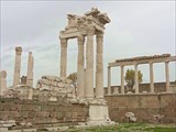 Храм Траяна.
