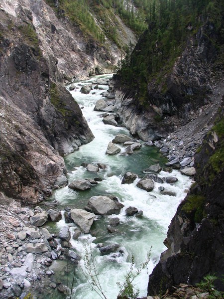 Порог-водопад `Изюминка`.