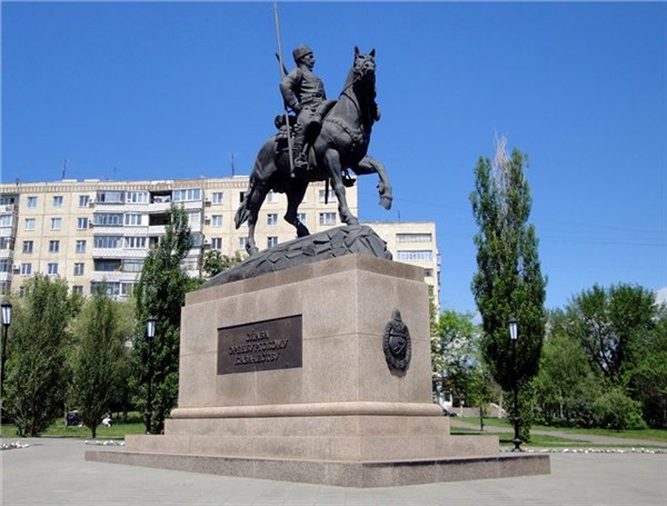 Памятник оренбургскому казачеству