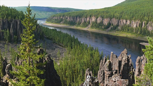 Панорама Подкаменной Тунгуски на притоке Уксиктэ
