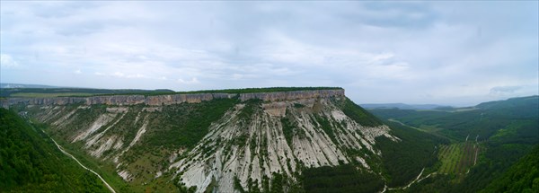 Чуфут-Кале. Столовые горы