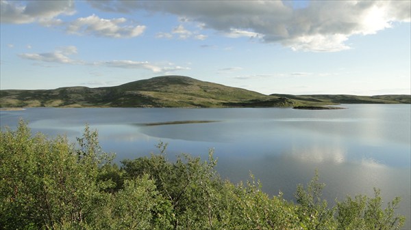 Верхнетериберское водохранилище (бывшее озеро Лапъявр)