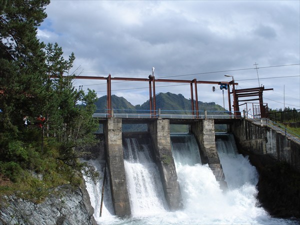 Чемальская ГЭС