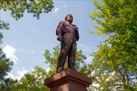 Скульптура Брежнего-Памятник Л.И. Брежневу