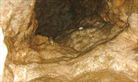 Внутри пещеры-Пещеры Биракана