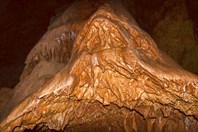 В Мраморной пещере-пещера Мраморная