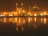 площадь Хомейни в Исфахане ночью-город Исфахан