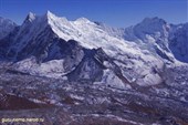 Вершина 6230 м и ледник Chhukhung