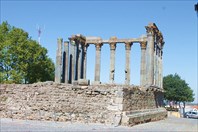 Храм Дианы-город Эвора