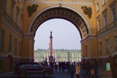Триумфальная арка Главного Штаба, Дворцовая площадь