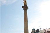 Марианская колонна с фонтаном