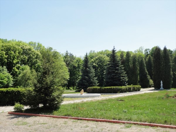 Парк в бывшей усадьбе Потоцких