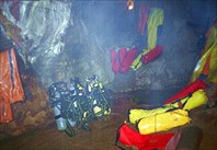 акваланги за С2-пещера Система им. В.В. Илюхина
